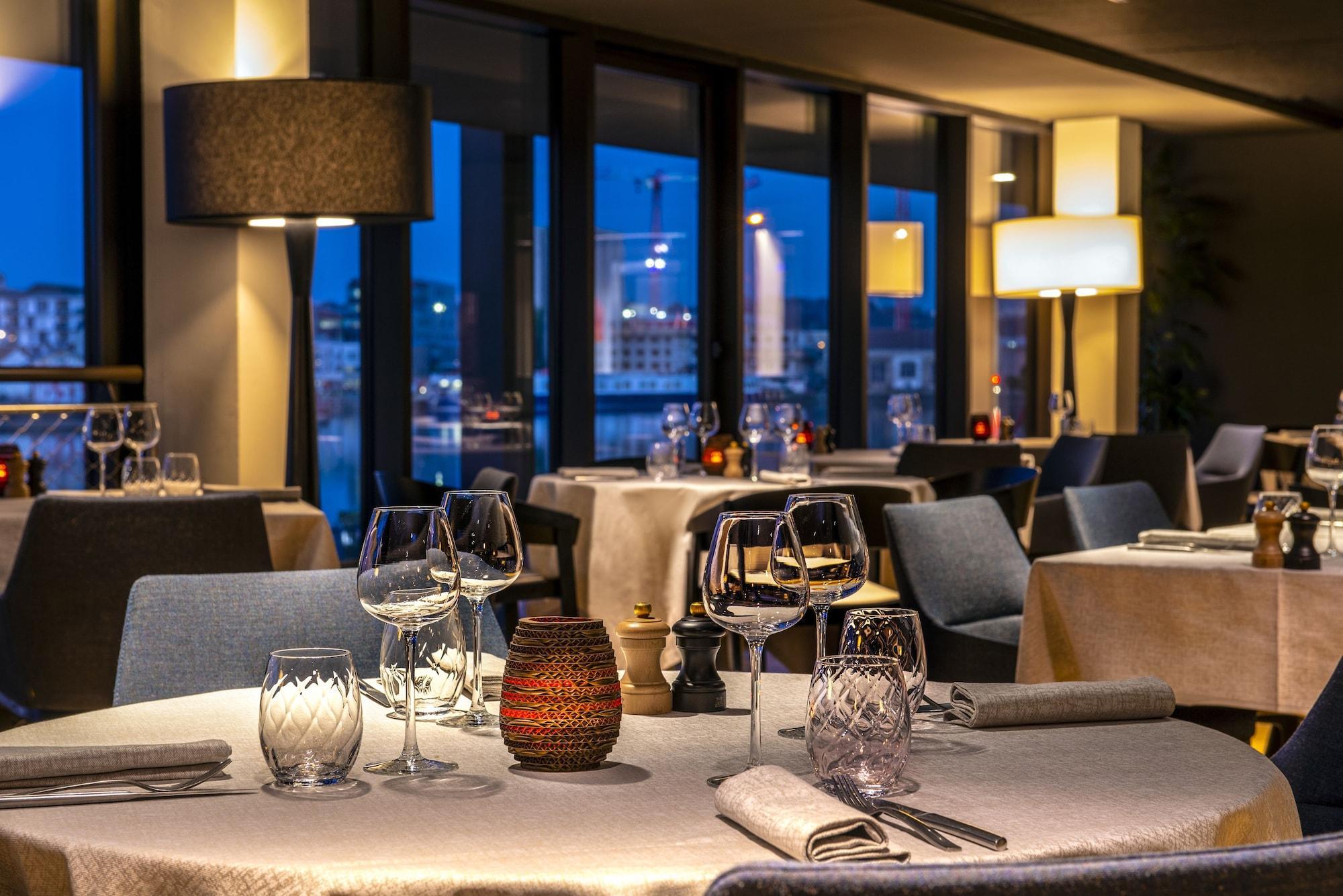 Radisson Blu Hotel Bordeaux Ngoại thất bức ảnh